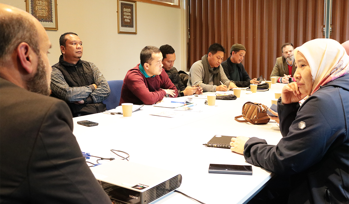 Malaysian Government Officials visit